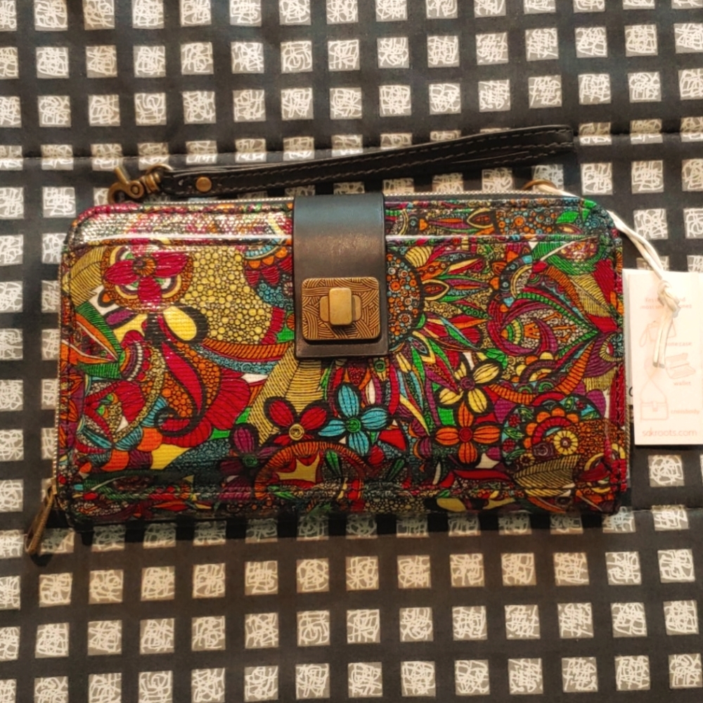 👛 Sakroots 👛 wallet/crossbody/cellphone wristlet